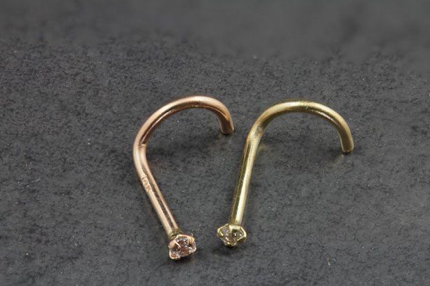 14kt Yellow Gold and Diamond Nose Screw