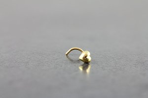 14kt Yellow Gold Heart Nose Screw