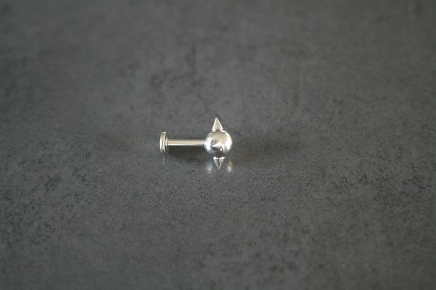 4 Spike Labret