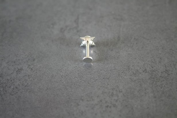 4 Spike Labret