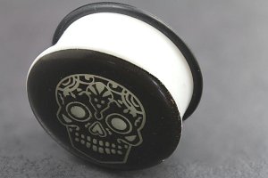 Acrylic Glow in the Dark Skull Single Flared Plugs