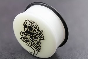 Acrylic Glow in the Dark Skull & Tail Flared Plugs