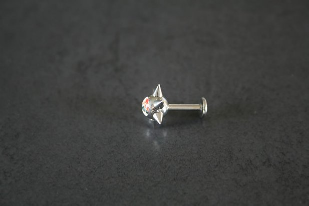 Bad Girl Spike Labret
