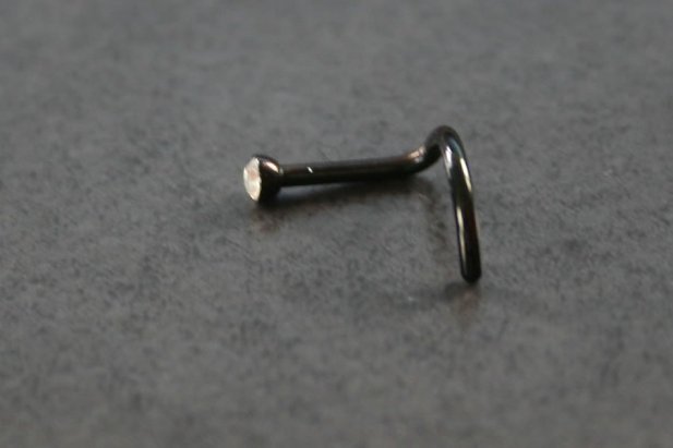 Blackline CZ Nose Screw