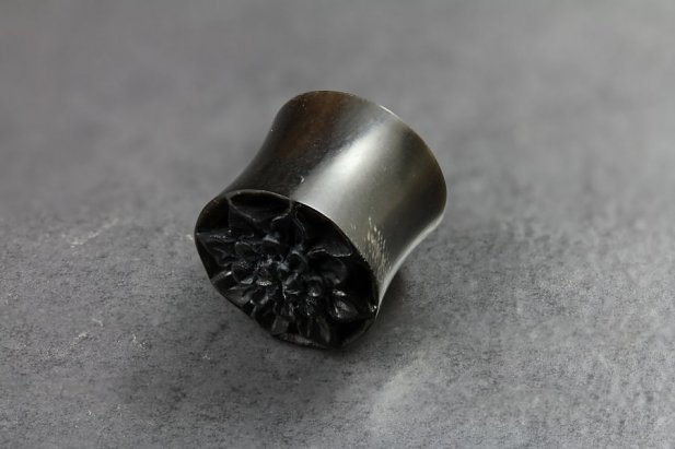 Carved Horn Lotus Flower Flared Plugs