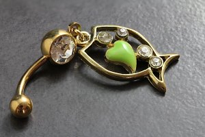 Crystal Gem Dangle Fish Belly Bar
