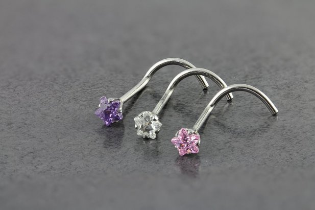 Cubic Zirconia Star Nose Screw