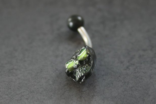 Glow Skull Head Belly Ring