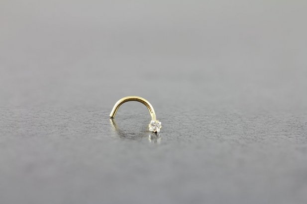 Gold 1.5mm Square Princess CZ Nose Screw