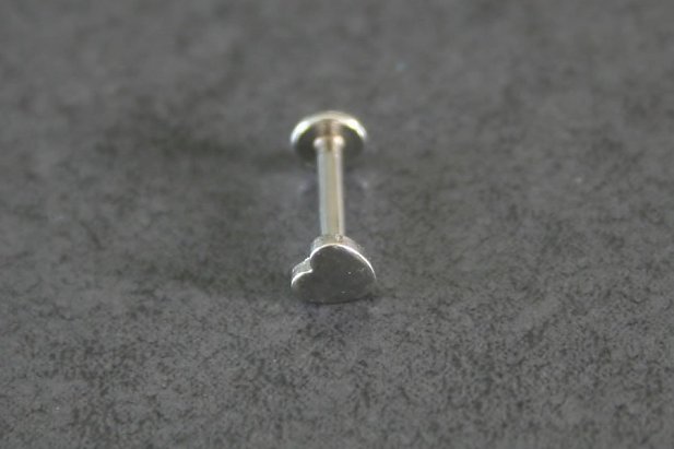 Heart Labret