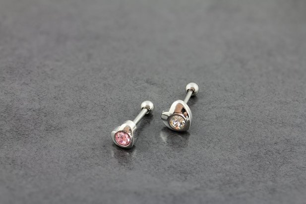 Jewelled Heart Tragus Bar