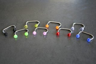 Loop Labret with UV Balls