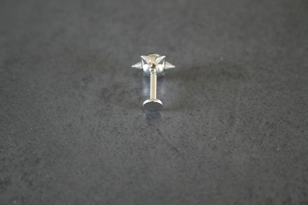 Pimp Spike Labret