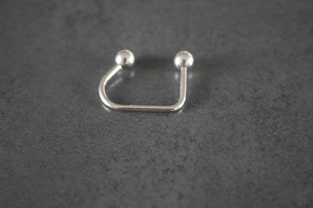 Plain Loop Labret