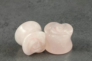 Rose Quartz Rose Carved Stone Plug