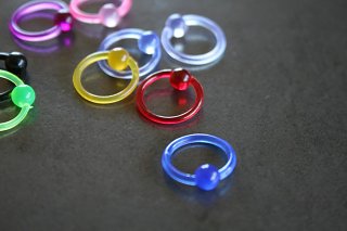 UV Acrylic Captive Bead Ring